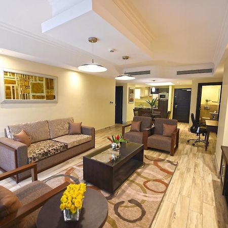 เมสทิล โฮเต็ล แอนด์ เรสซิเดนซ์ Hotel คัมพาลา ภายนอก รูปภาพ