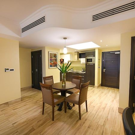 เมสทิล โฮเต็ล แอนด์ เรสซิเดนซ์ Hotel คัมพาลา ภายนอก รูปภาพ