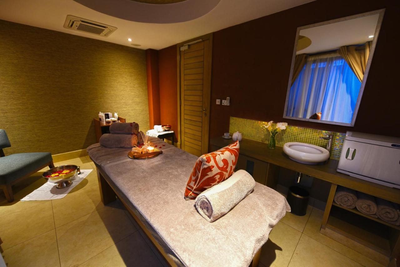 เมสทิล โฮเต็ล แอนด์ เรสซิเดนซ์ Hotel คัมพาลา ภายนอก รูปภาพ
