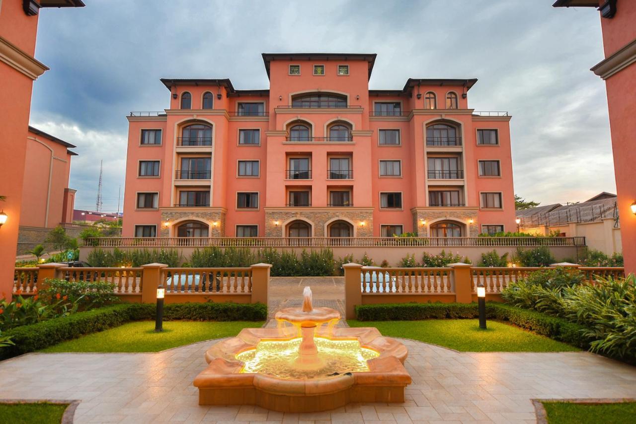 เมสทิล โฮเต็ล แอนด์ เรสซิเดนซ์ Hotel คัมพาลา ภายนอก รูปภาพ