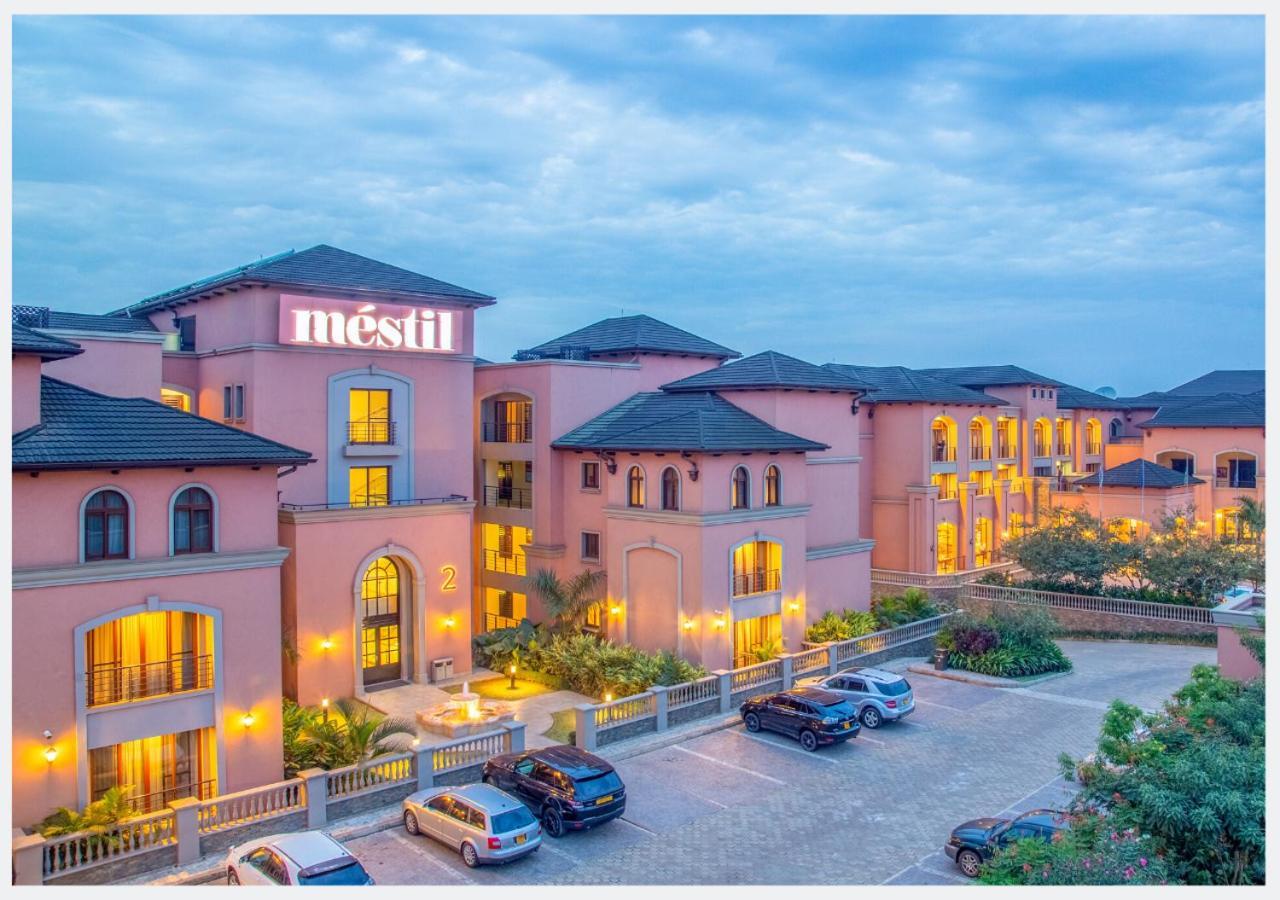 เมสทิล โฮเต็ล แอนด์ เรสซิเดนซ์ Hotel คัมพาลา ภายนอก รูปภาพ
